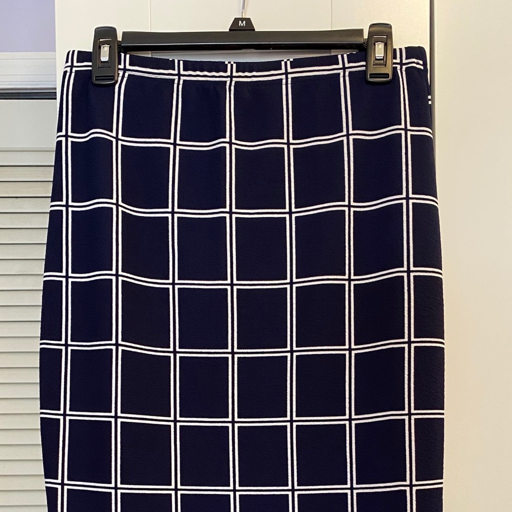 SHEIN Navy Body Length Skirt